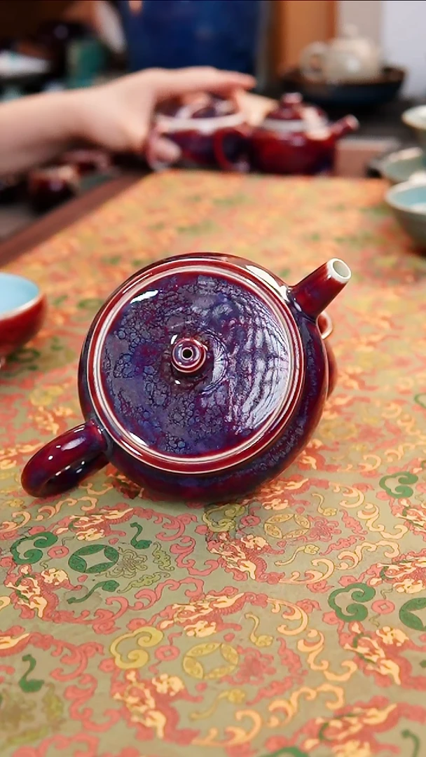 061   战鼓壶  何