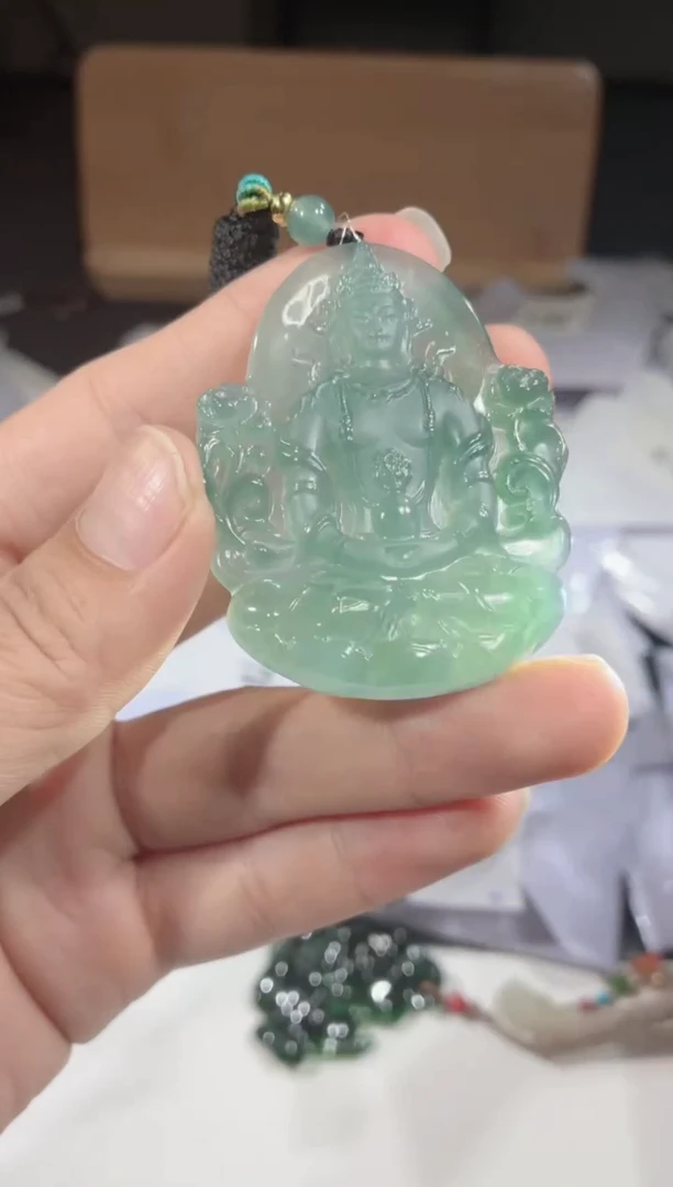 吊坠(不含链)未镶嵌翡翠观音