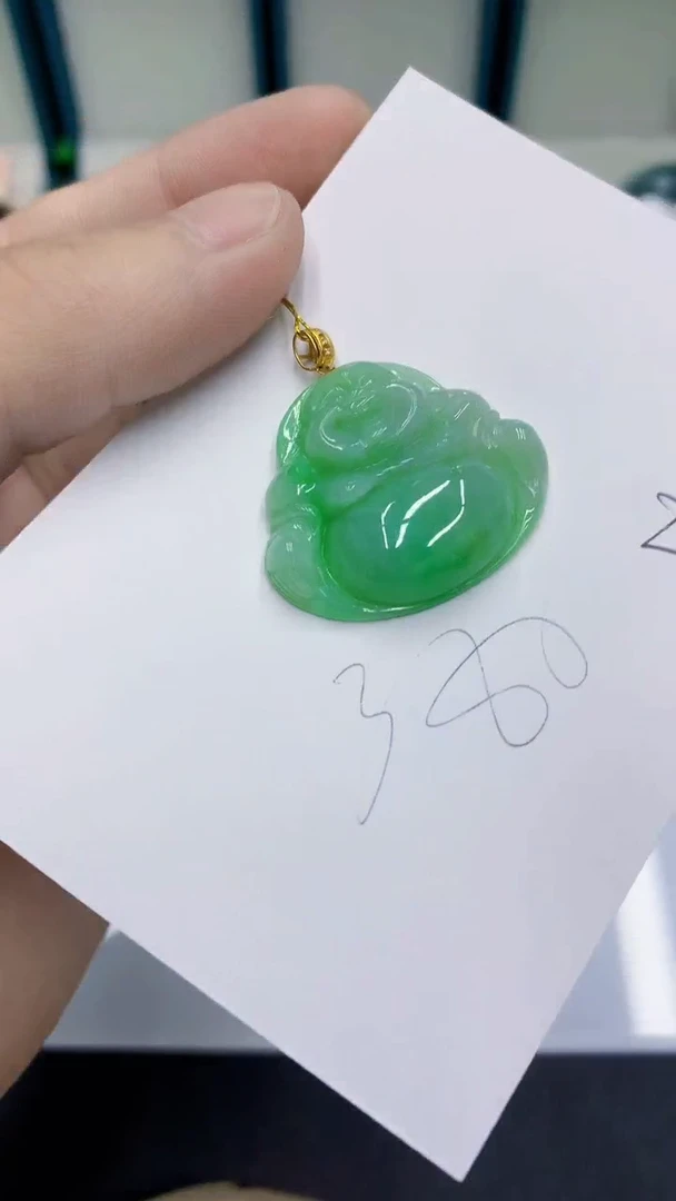 颈饰18K金镶嵌翡翠翡翠