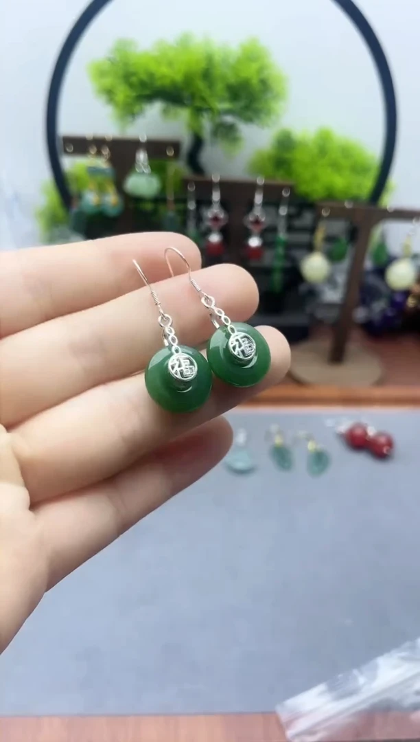 未镶嵌和田玉耳饰121000