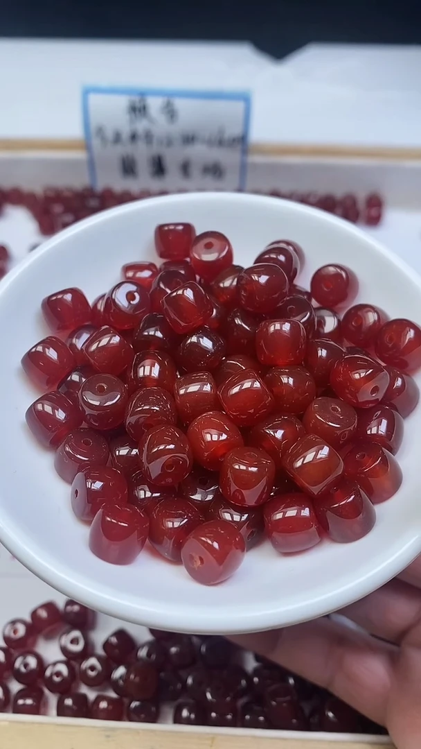 未镶嵌散珠南红玛瑙E681 南红直切老型8*9mm10颗9.9元