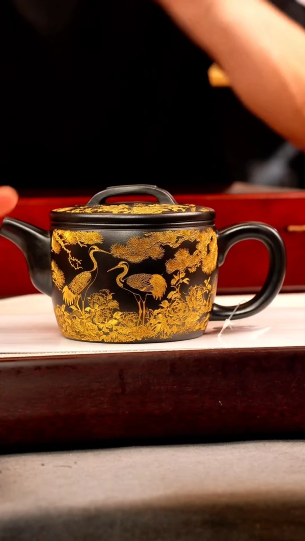 茶壶紫砂石黄 汉瓦 仙鹤 描金