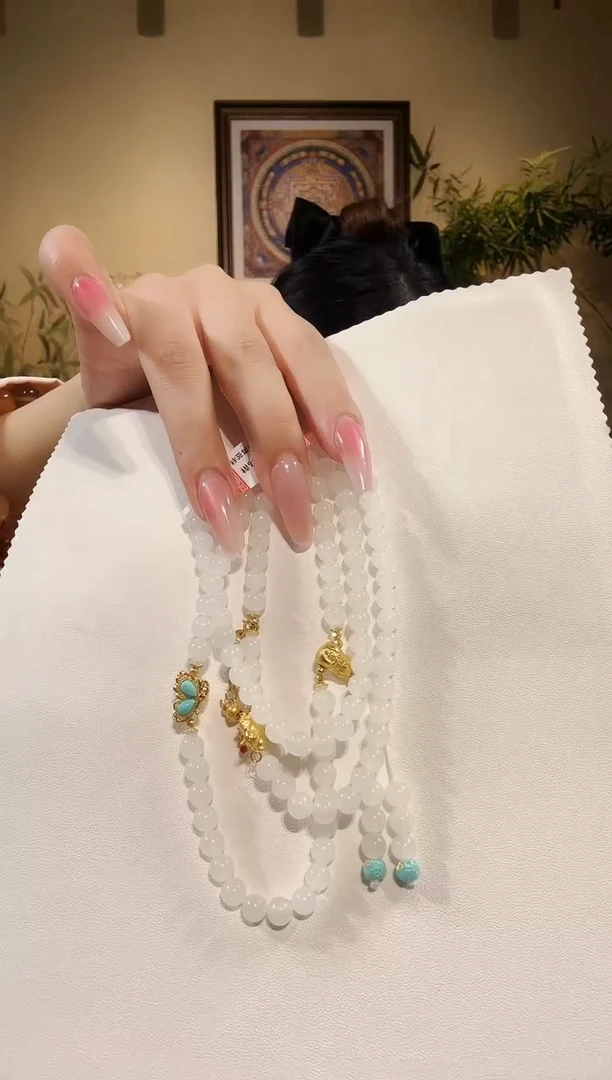 颈饰未镶嵌和田玉项链