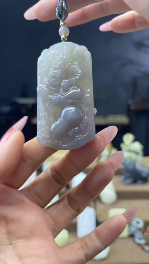 颈饰未镶嵌和田玉1