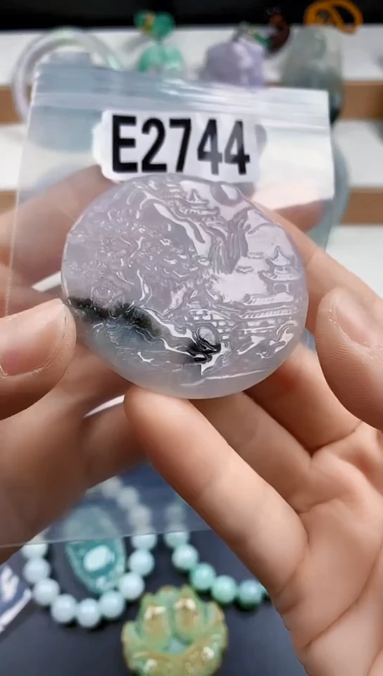 颈饰未镶嵌翡翠天然翡翠吊坠挂件