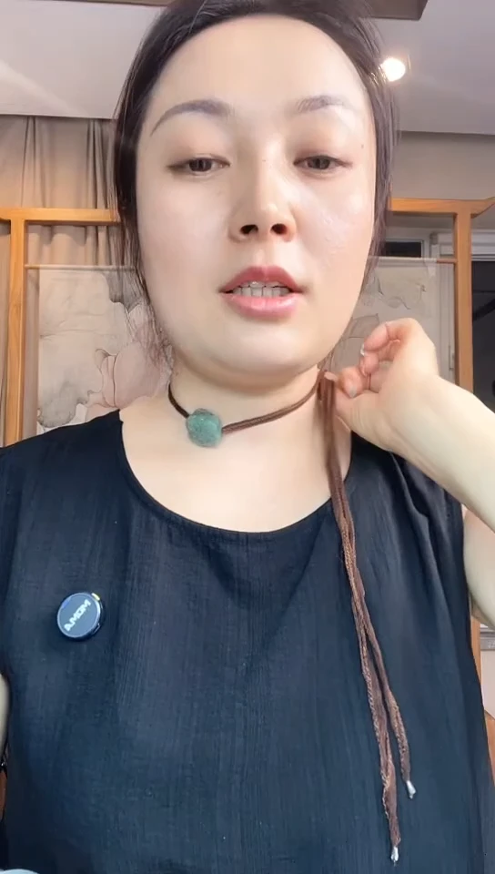 吊坠(赠链)未镶嵌翡翠吊坠
