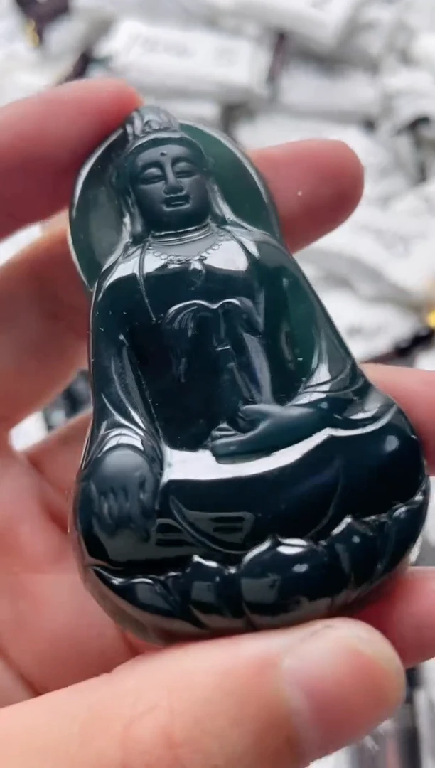 翡翠未镶嵌颈饰88888888888888