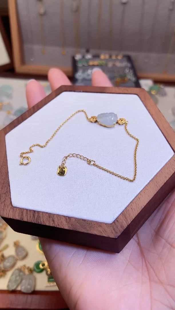【闪购商品】翡翠吊坠(不含链)18K金镶嵌11111111