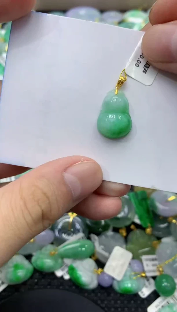颈饰未镶嵌翡翠天然缅甸翡翠A货