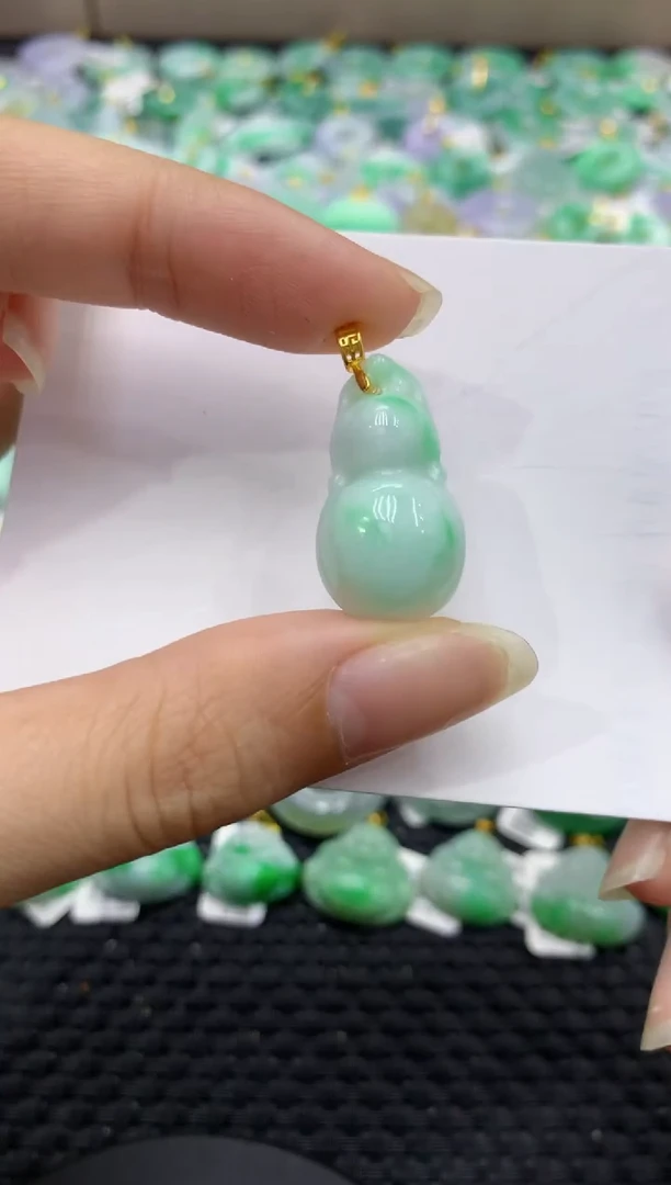 颈饰未镶嵌翡翠天然缅甸翡翠A货