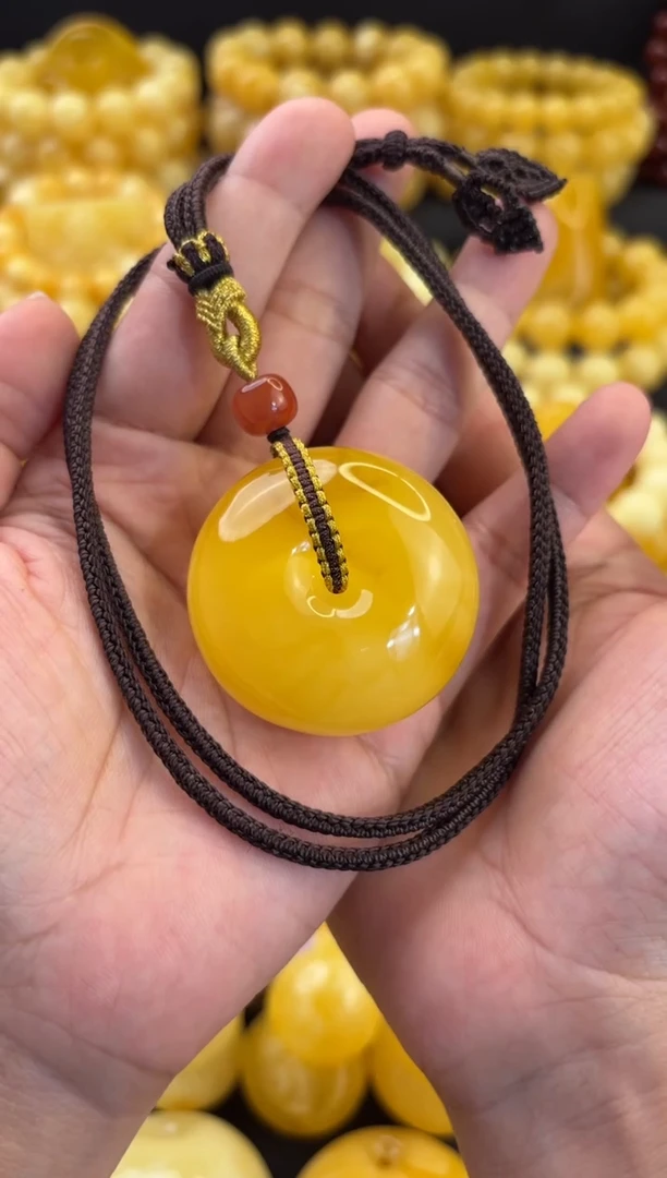 蜜蜡颈饰未镶嵌焦皮料橘黄满蜜平安扣