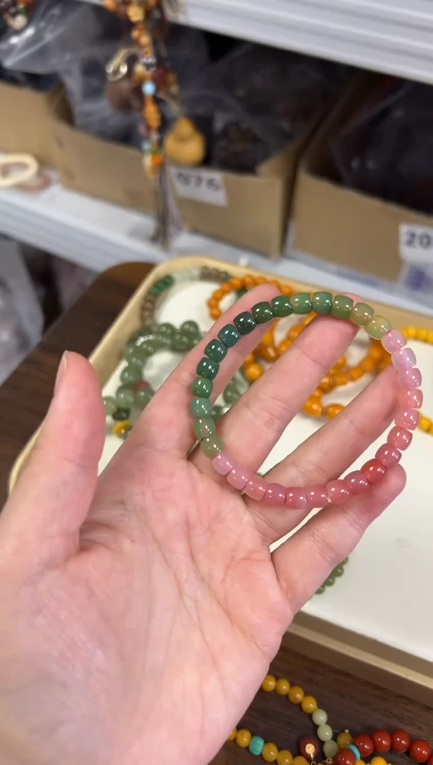 玛瑙/玉髓手链未镶嵌西瓜盐源玛瑙直切手链[1620]