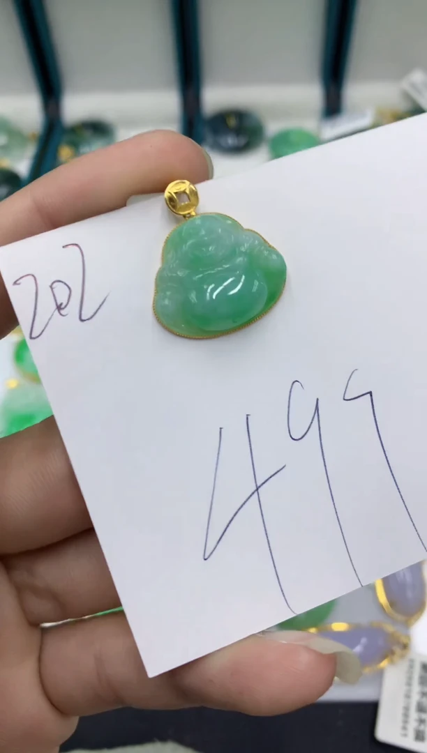 【闪购商品】翡翠颈饰18K金镶嵌翡翠