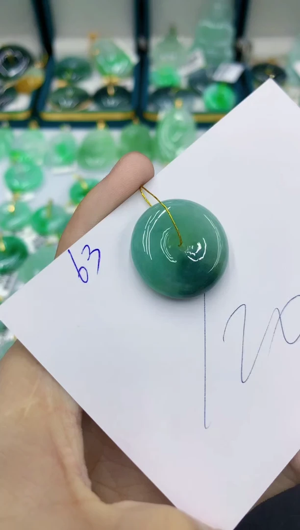 翡翠未镶嵌颈饰111111111111111