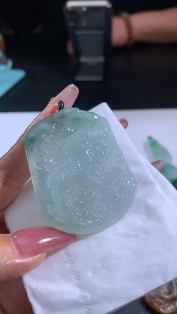 未镶嵌定制翡翠大**~翡翠