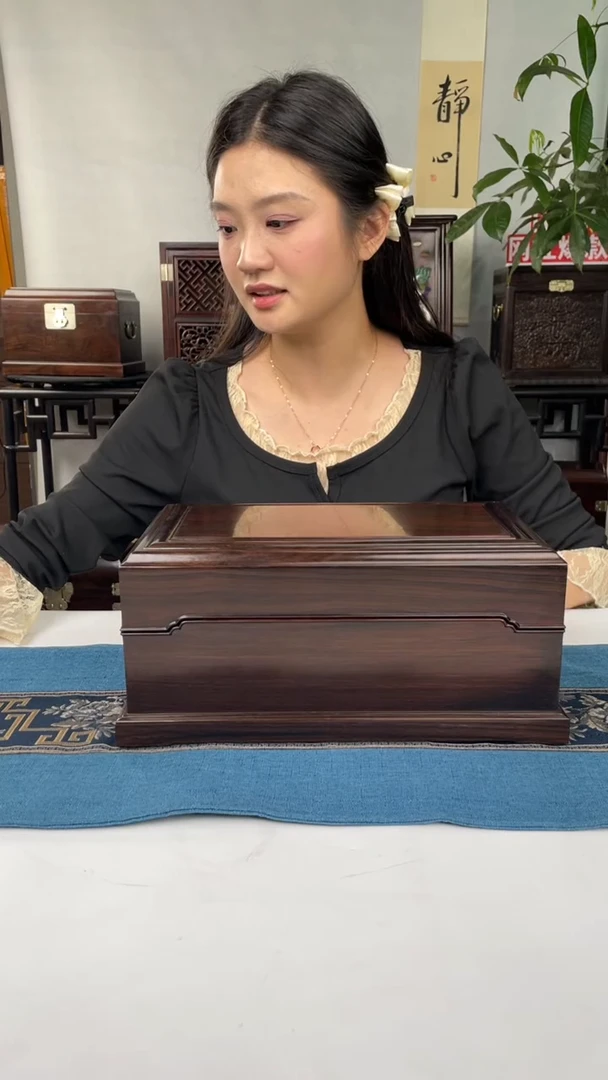 红酸枝木类端景台机关盒