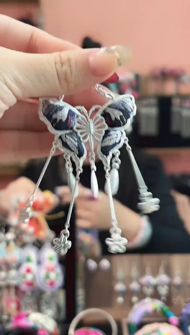织绣艺枝独绣手工饰品105