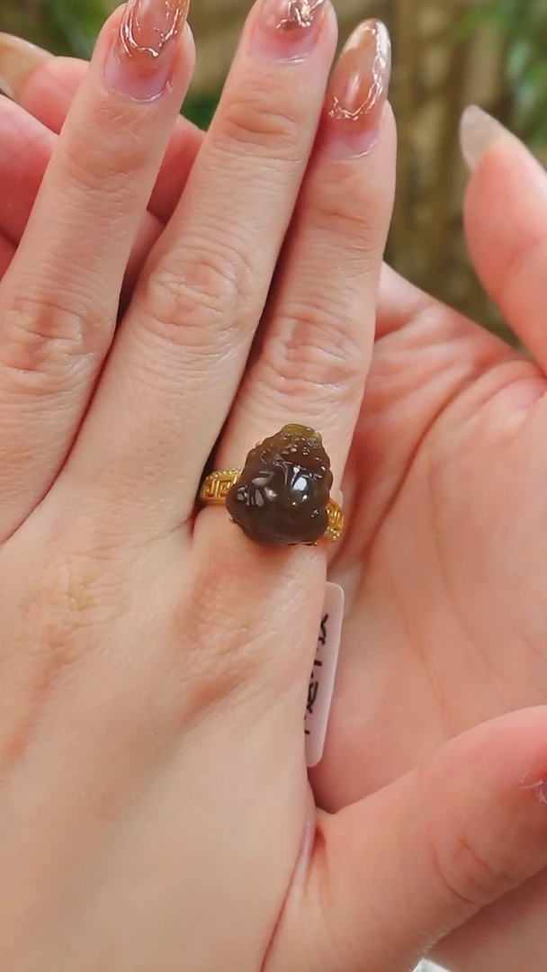 【闪购商品】和田玉戒指未镶嵌且末糖貔貅