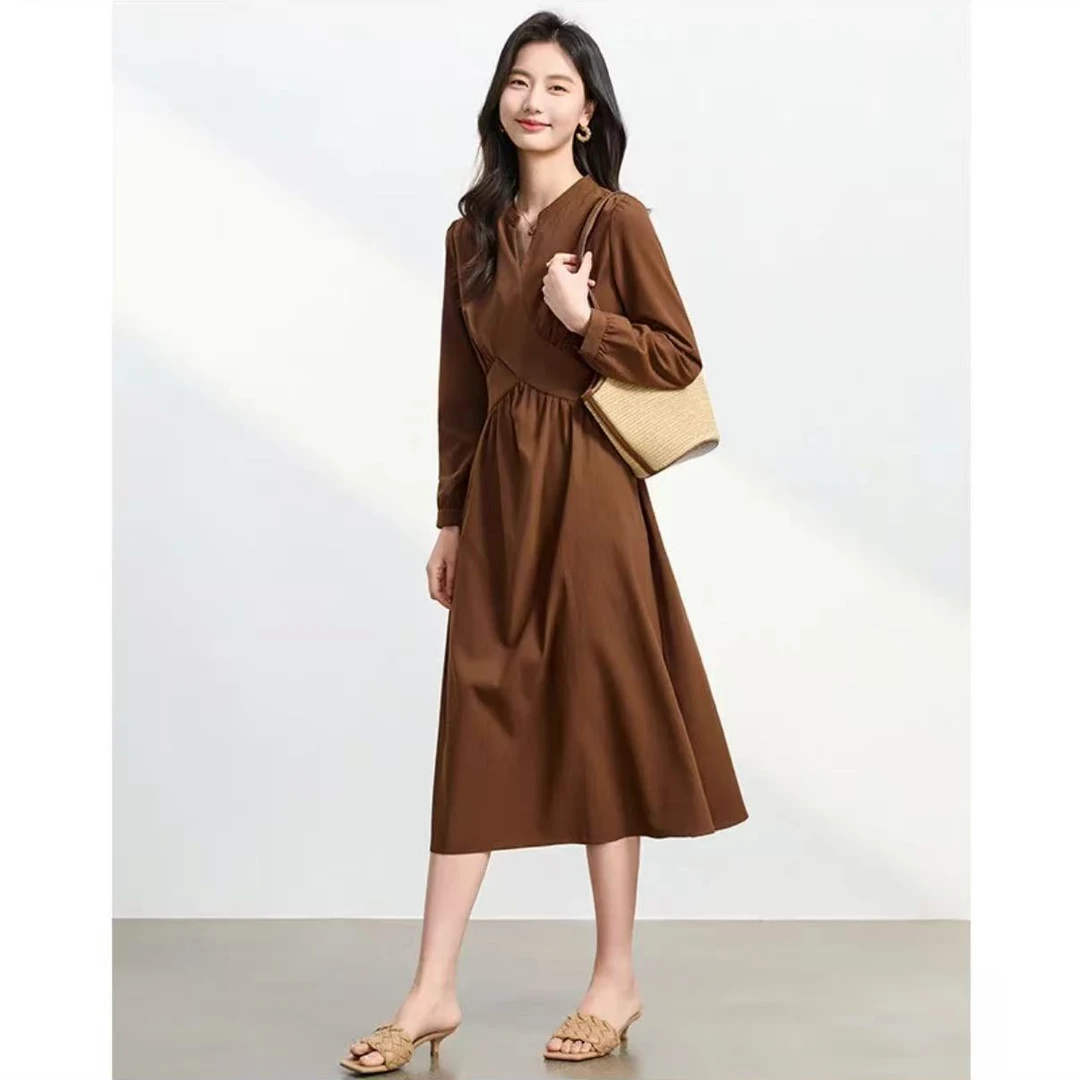 【SY156】高级感温柔风v领连衣裙2025新款减龄显瘦长裙收腰连衣裙女