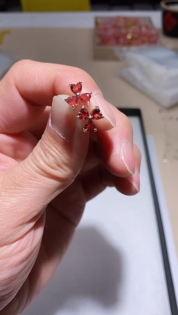 【闪购商品】石榴石耳饰未镶嵌多样性发其一【41】