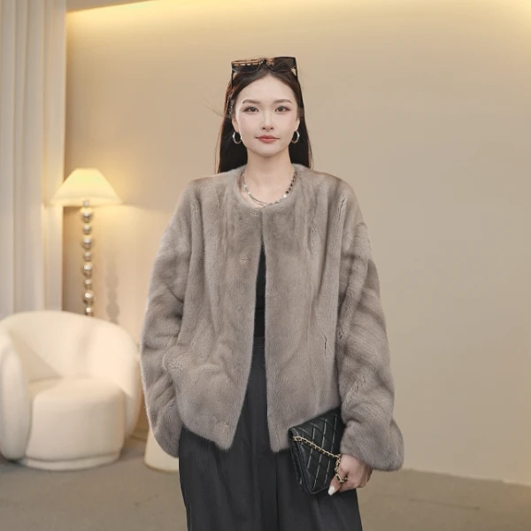 女士气质时尚秋冬短款网红百搭简约纯色外套女装皮大衣W进口水貂