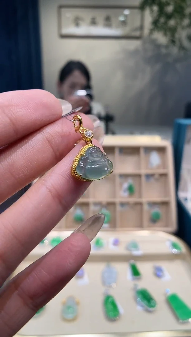 【闪购商品】翡翠吊坠(不含链)银S925镶嵌佛公