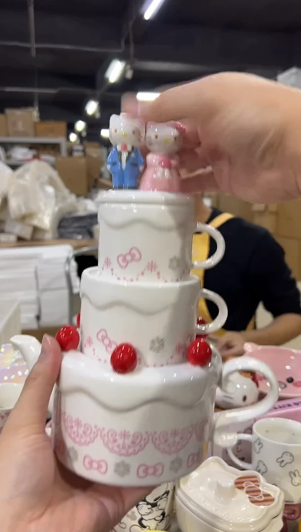 瓷片原盒kt猫结婚茶壶套组