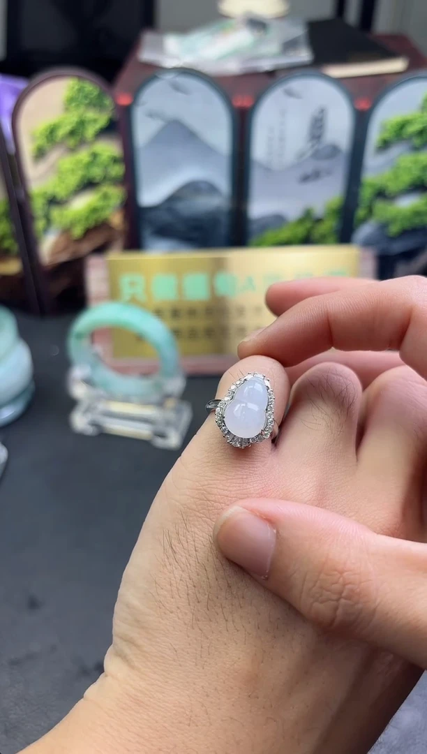 未镶嵌戒指翡翠随****s戒指