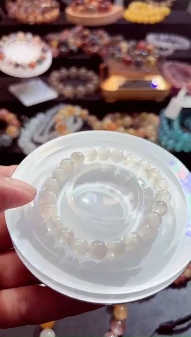 水晶手链未镶嵌我***?86