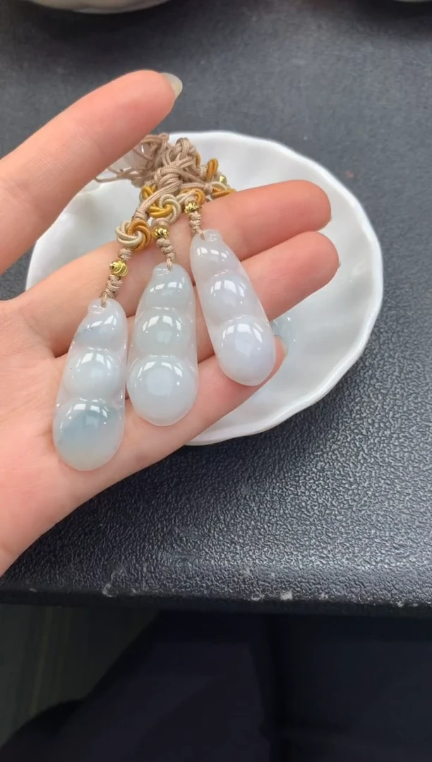 颈饰未镶嵌翡翠FC354 翡翠豆子手机挂 多样性发其一