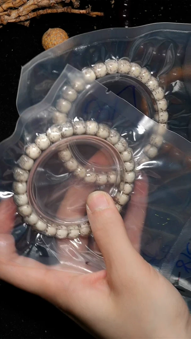 手串星月菩提8*7骨瓷白大留白-S18-S