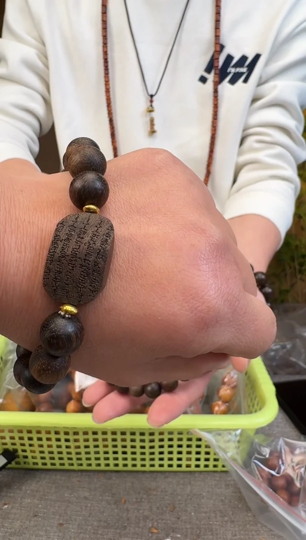 【闪购商品】檀香木手串/手链雕刻五条纹单圈