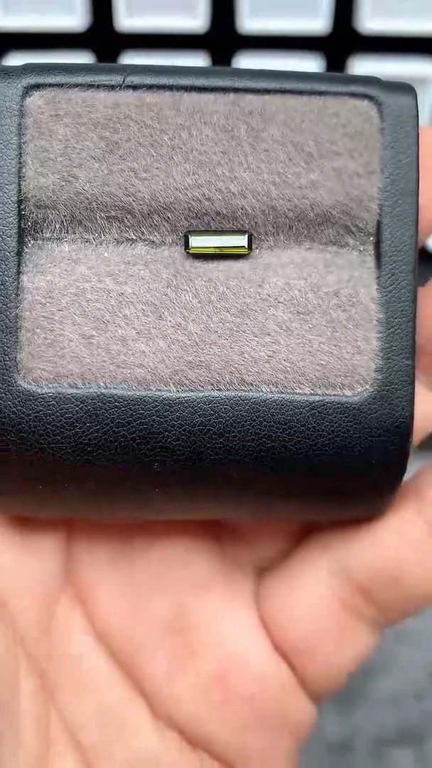 裸石未镶嵌碧玺0.73克拉