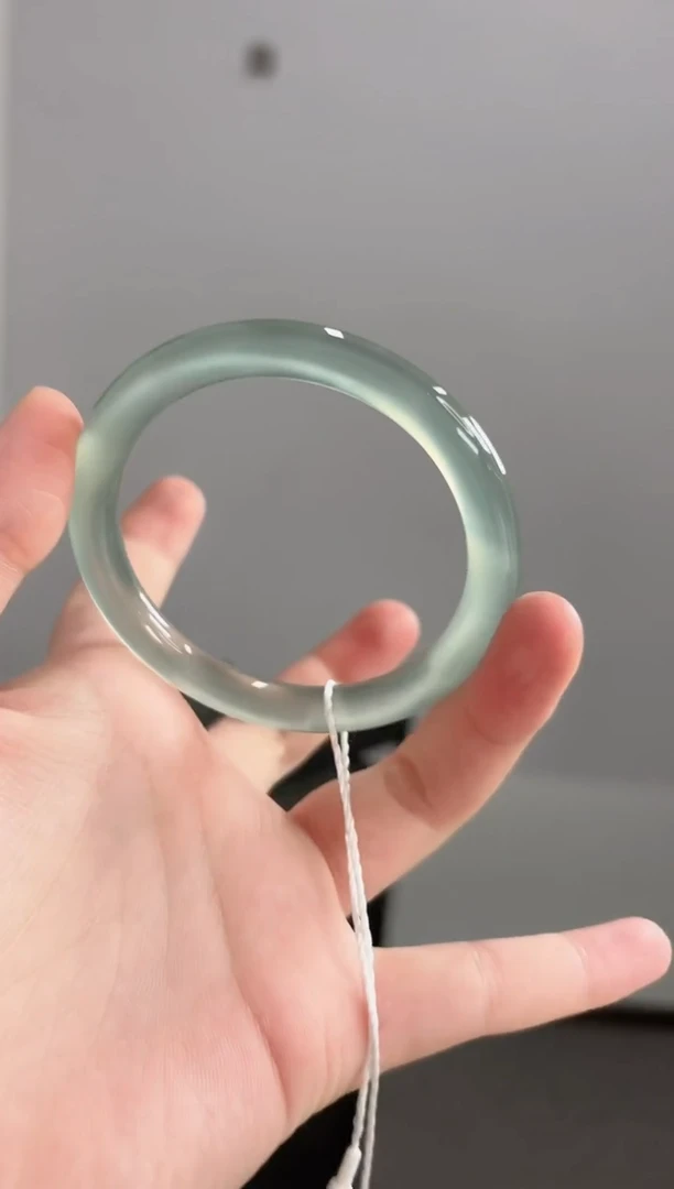 玛瑙/玉髓手镯未镶嵌58圈