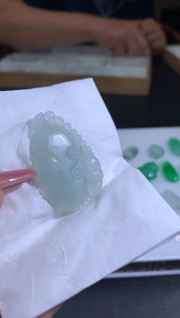 未镶嵌定制翡翠覆*?翡翠