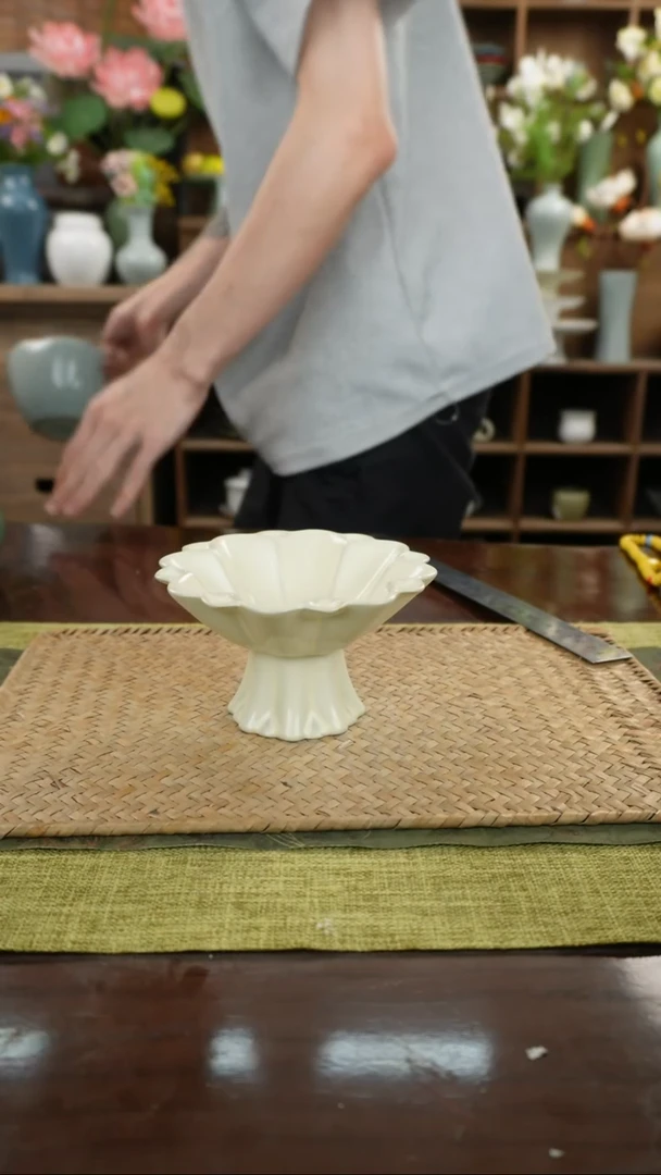 陶瓷一件包邮米白色莲花盏