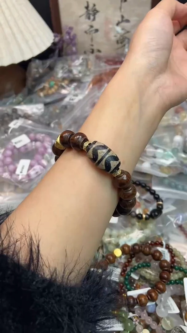 未镶嵌玛瑙手饰497