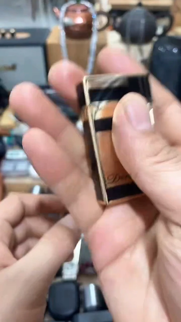 瓷片闪购商品  如图所示