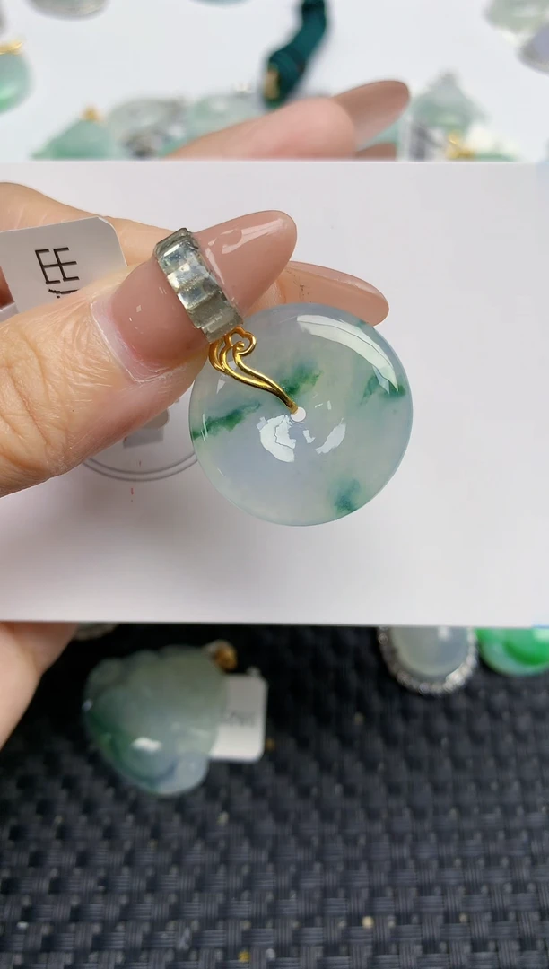 颈饰18K金镶嵌翡翠天然缅甸A货翡翠百元以上9元证书费自理