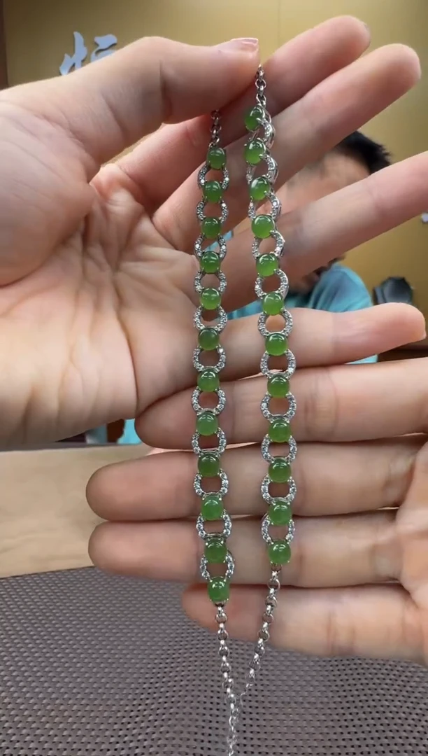 和田玉未镶嵌颈饰手链多样性，发一