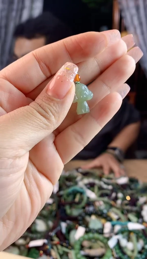 【闪购商品】和田玉挂件未镶嵌多样性发一