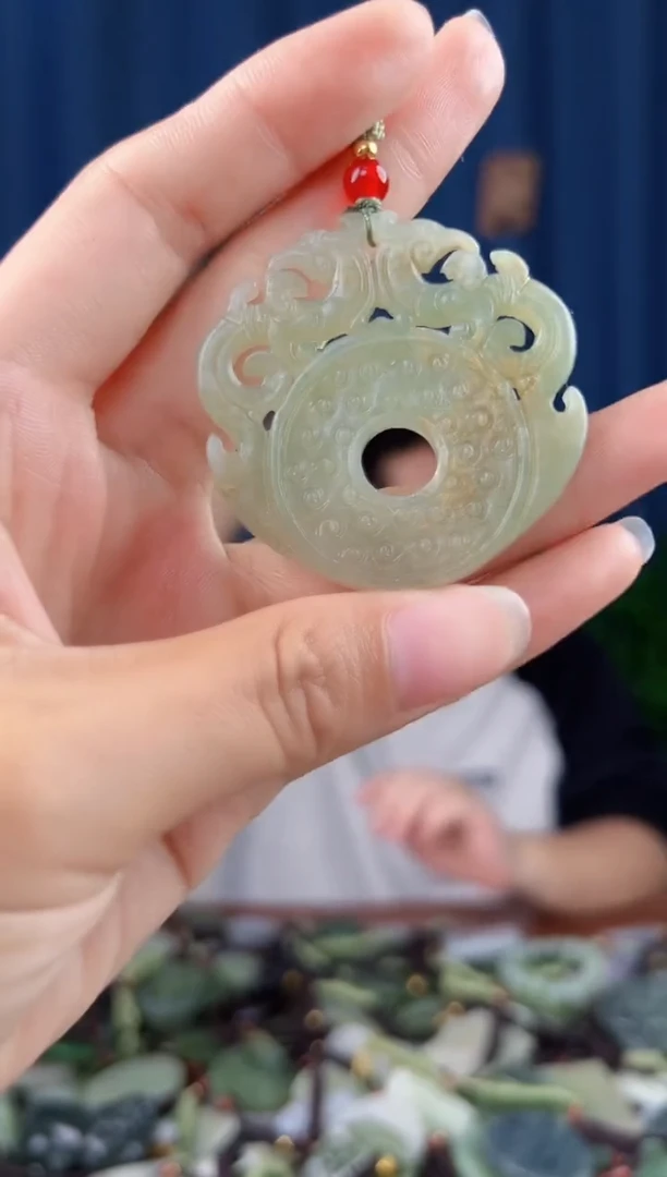 未镶嵌和田玉挂件拍一发一