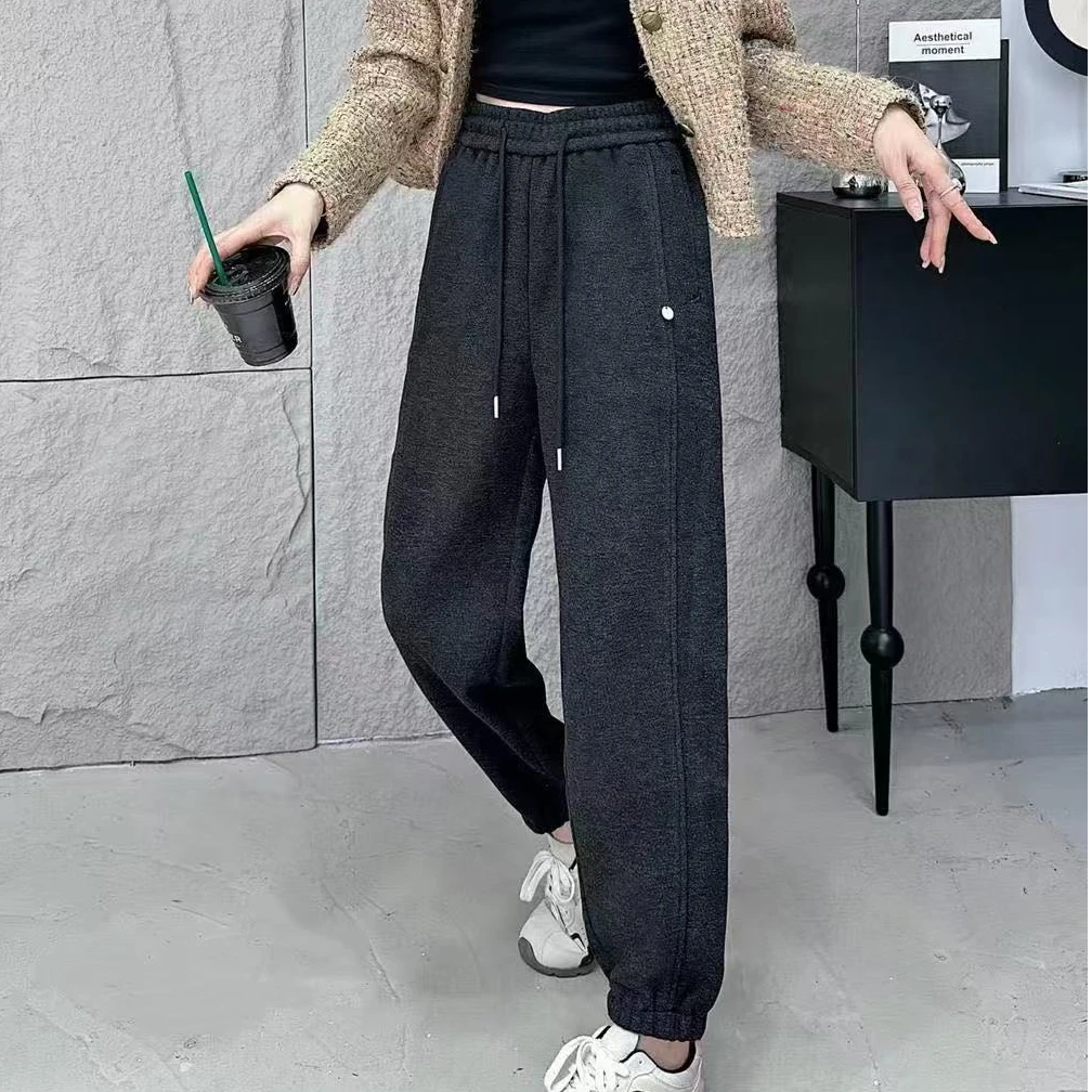 K573炭黑醋酸加绒束口卫裤55600