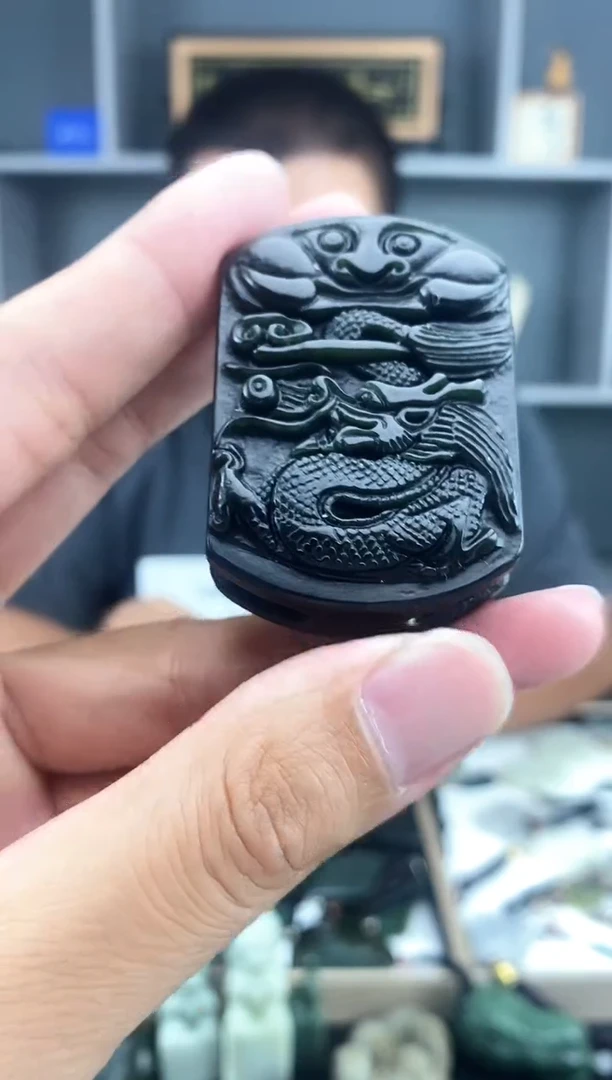 和田玉未镶嵌颈饰1