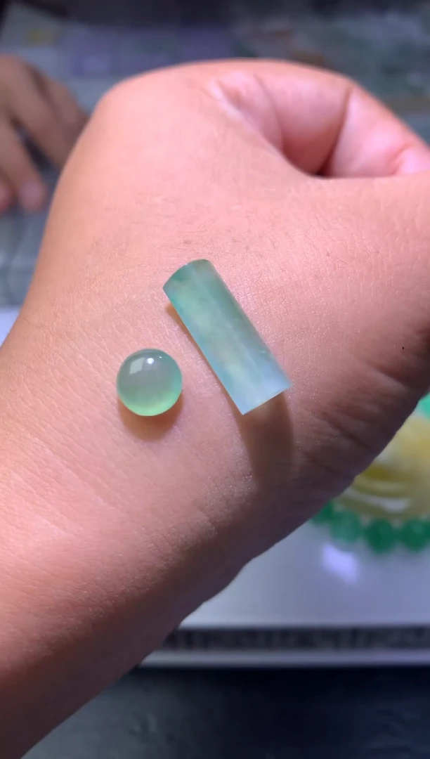未镶嵌定制翡翠幸**生毛货