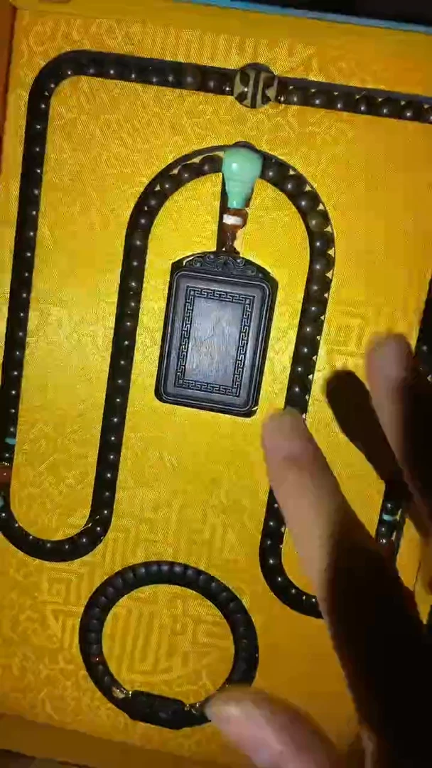 一套给带盒.....