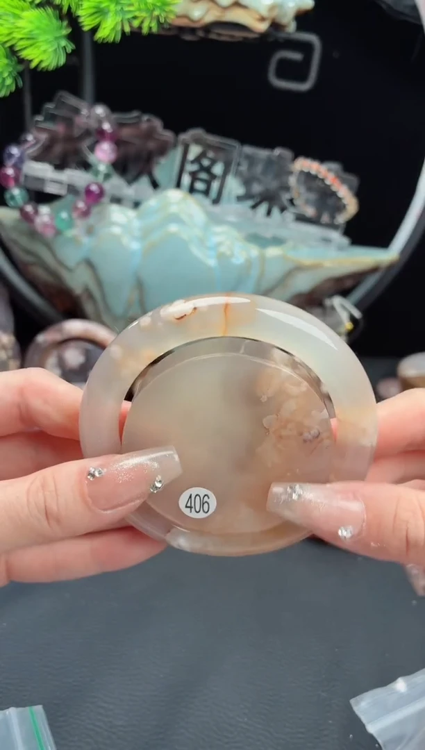 石英质玉手镯（圆镯）未镶嵌58