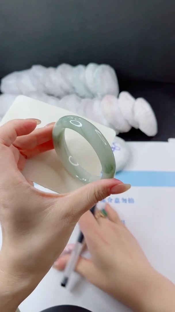 未镶嵌手镯石英质玉多样性发货V54