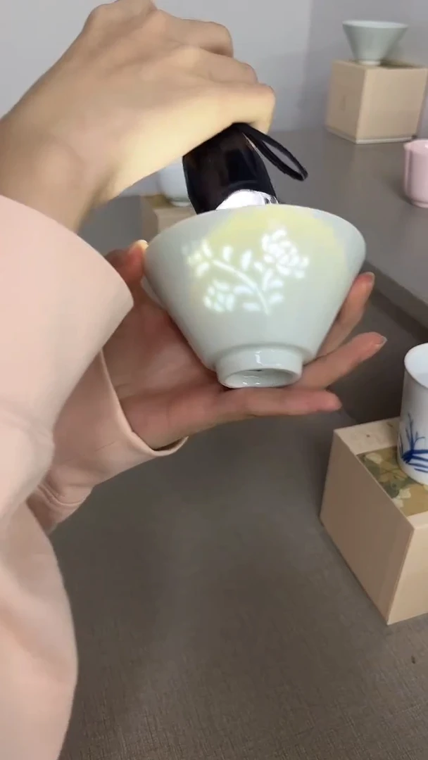 景德镇高温瓷秋菊斗笠