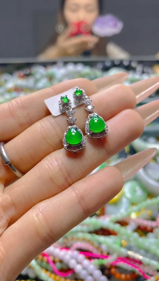 颈饰未镶嵌翡翠/H/翡翠A货，一件也是批发价